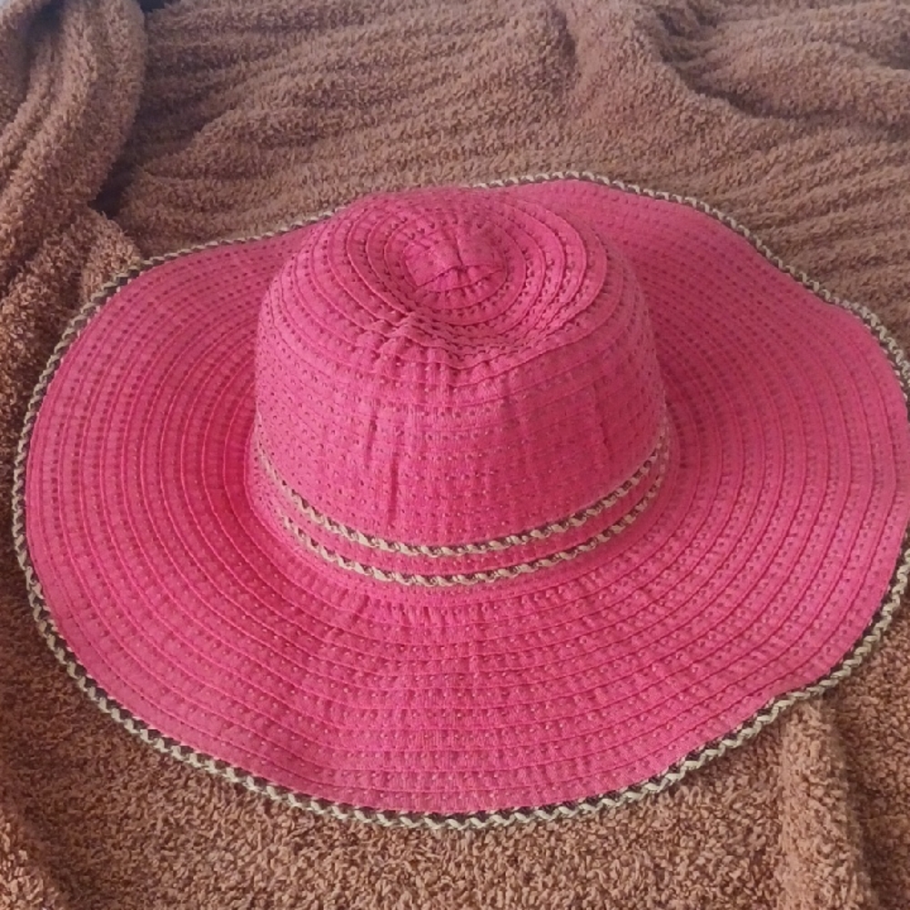 Nordstrom Rack CORAL Sun Hat with TAN STRAW Trim